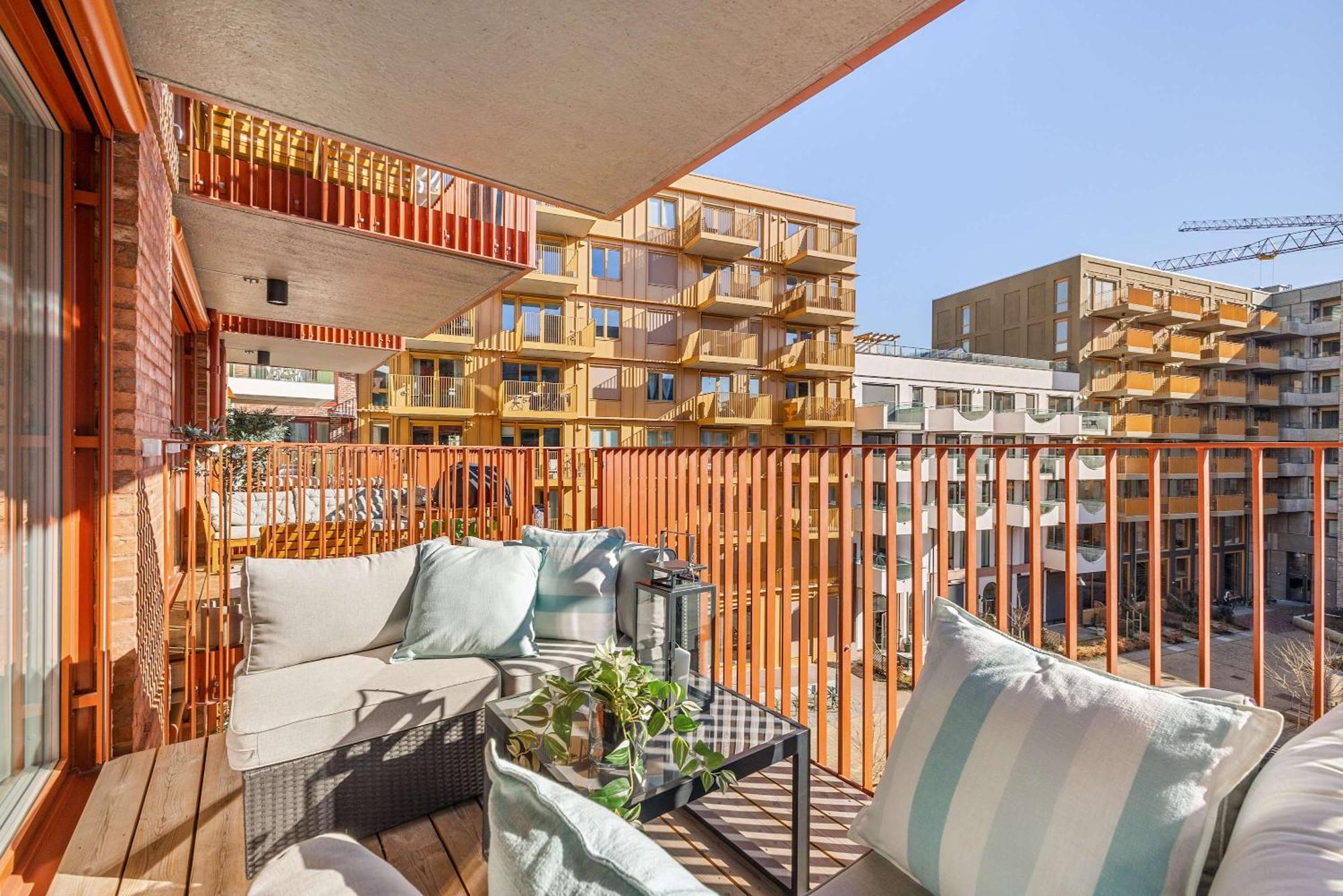 Dinbnb L Luxury I Two Balconies I New Build I Pets Welcome *
